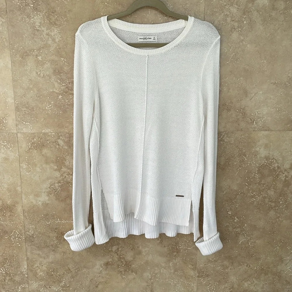 Abercrombie & Fitch White Textured Knit Sweater Women’s Medium Long Sleeve A&F - Picture 3 of 10
